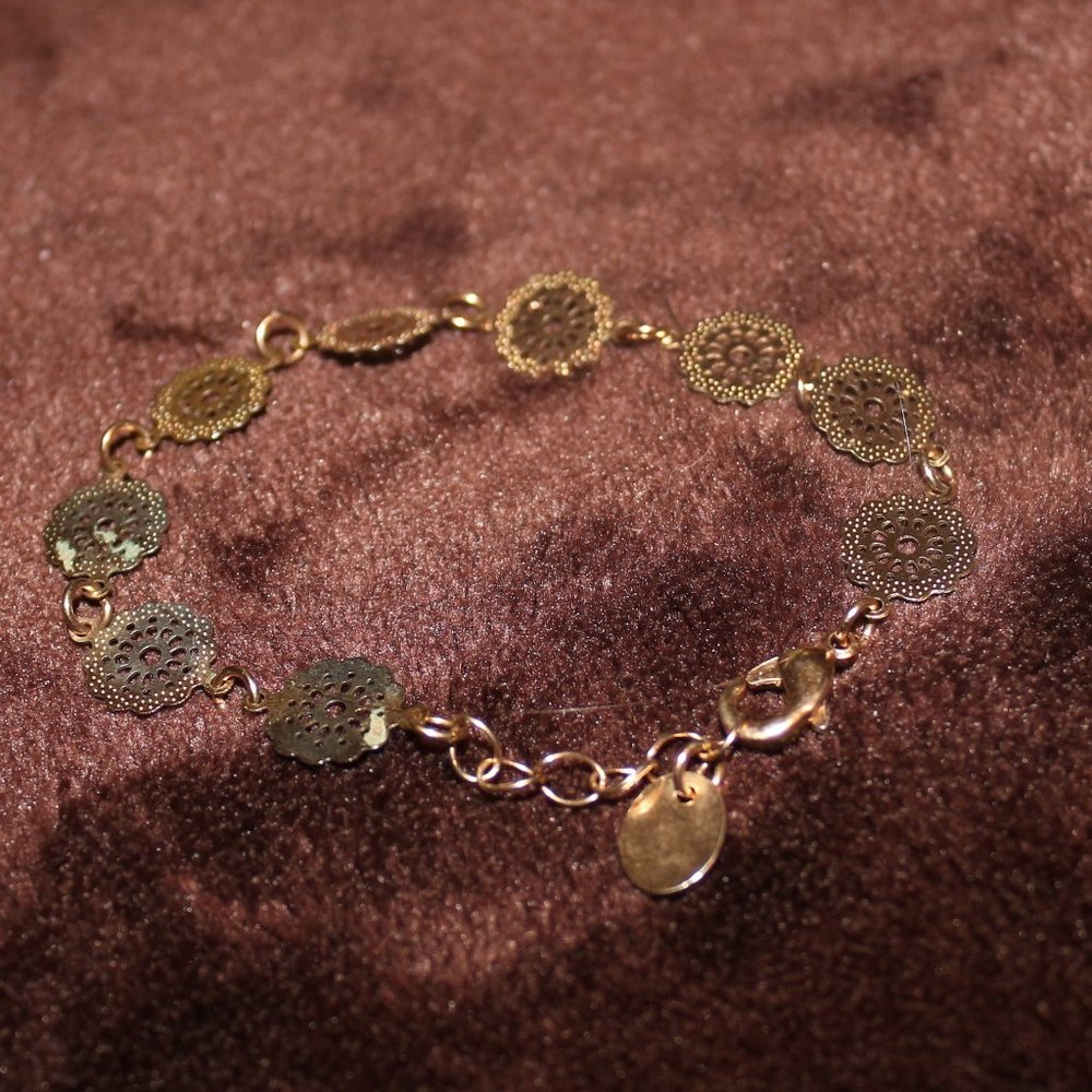 NEVER WORN! Rose Gold Flower Bracelet